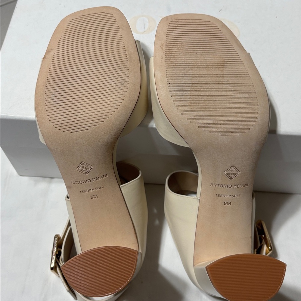Antonio Melani leather block heel sandals. NWOT - Picture 8 of 8